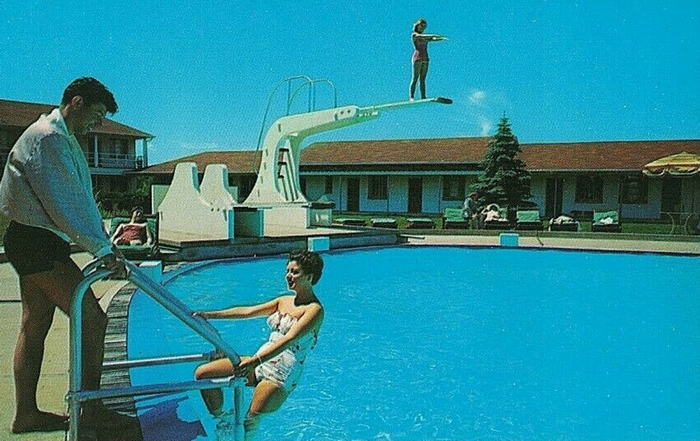 Fidelmans Resort - Old Post Card (newer photo)
